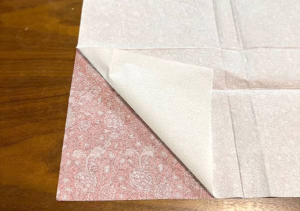 「超かわいい！」「簡単だった」　使い勝手抜群の無印のバッグに、アレを貼ると？