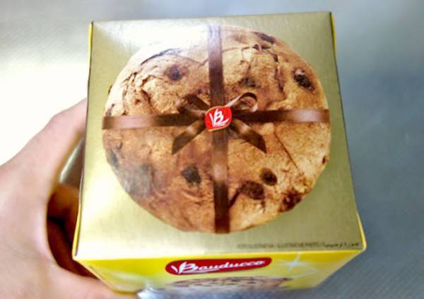 「おいしい」「クリスマスにいい」　業務スーパーのスイーツ『ショコトーネ』を食べてみた