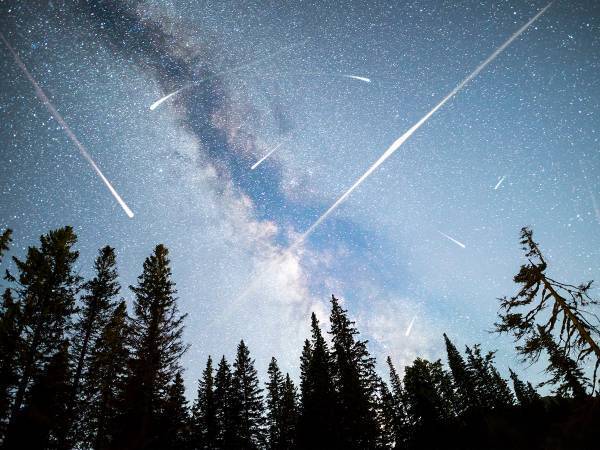 【絶好の条件】ふたご座流星群がいよいよ！　１時間で７０個の流れ星が見えるかも【２０２３】