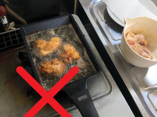 『油を節約する揚げ方』は絶対NG！　危険性に「ええ…知らなかった」「シャレにならない」