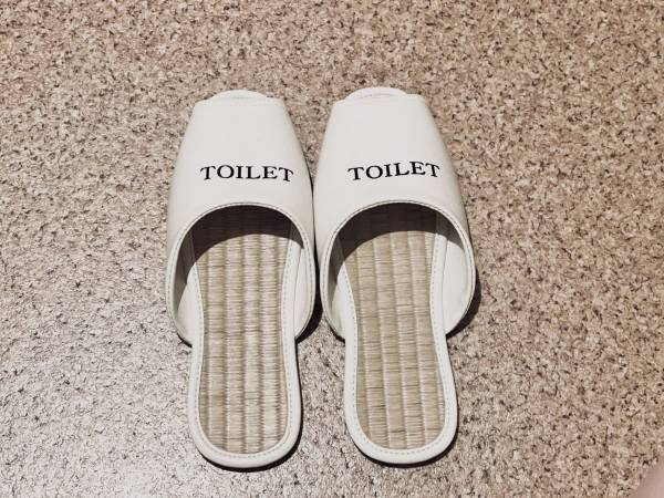 トイレスリッパはなぜ使うべき？　理由に「勉強になった」「初めて知りました」