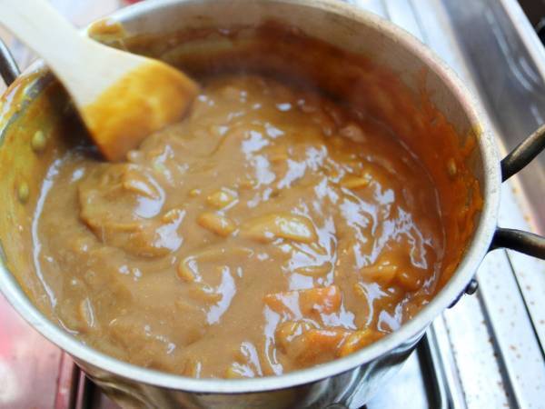 熱いまま冷蔵庫に入れてない？　カレーの粗熱を最短でとる方法が画期的