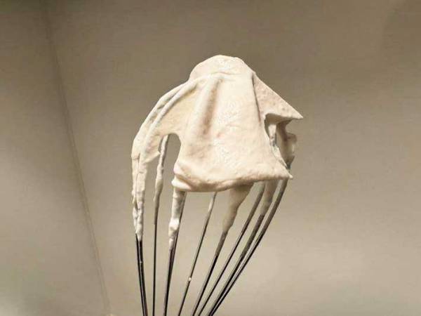 ホイップクリームを早く作りたい！　アレをちょい足しすると？「おいしくて最高」「色もかわいい」