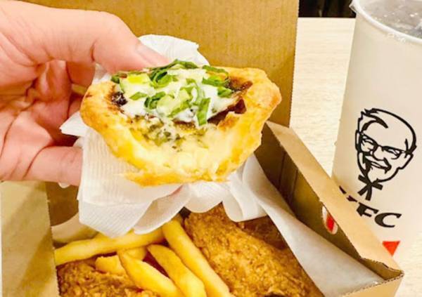台湾のケンタッキーに行った女性　まさかの期間限定メニューに「他になかった？」