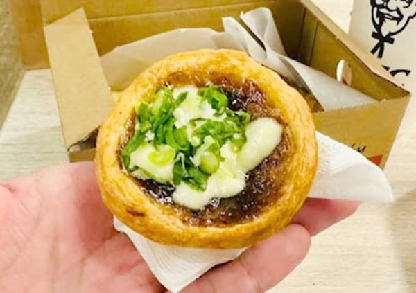 台湾のケンタッキーに行った女性　まさかの期間限定メニューに「他になかった？」