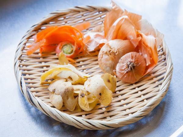 捨てるだけの野菜くず　アレに活用する方法に「いいこと聞いた」「やってみます」