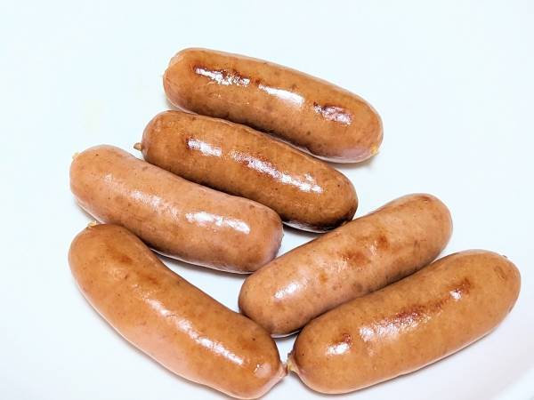 ウインナーに切れ目は入れたほうがいいの？　トップバリュの解説に「なるほど」「試してみる」