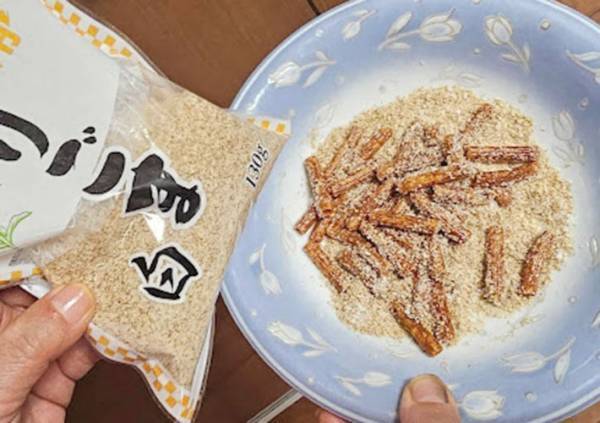 マカロニを揚げただけの超簡単スナックに、家族みんなの手が止まらない！