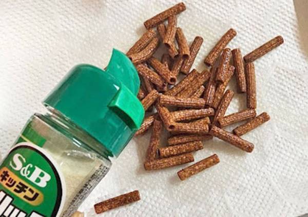 マカロニを揚げただけの超簡単スナックに、家族みんなの手が止まらない！