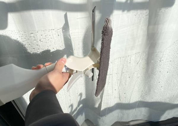 面倒な窓拭きがすぐ終わる『３COINS』のグッズに「超助かった」「大掃除の味方！」