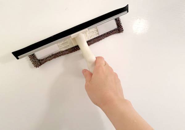 面倒な窓拭きがすぐ終わる『３COINS』のグッズに「超助かった」「大掃除の味方！」