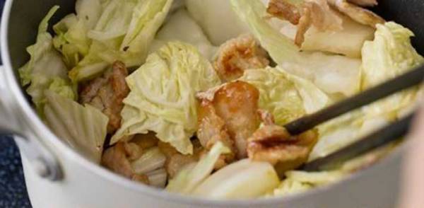 豚バラと白菜の『あんかけラーメン』　インスタント麺で簡単に作る方法は？　「飯テロ」「メモしとこう」