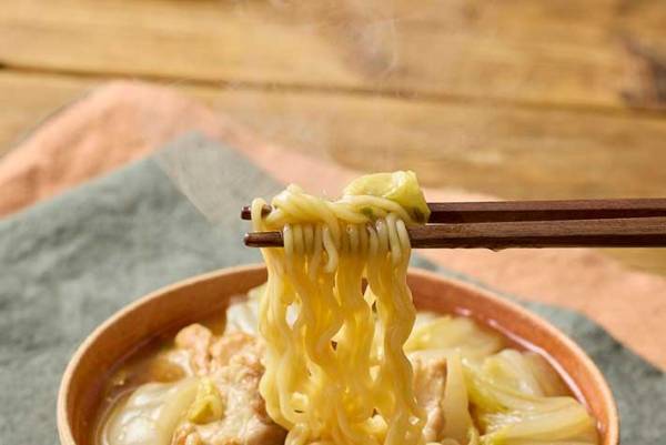 豚バラと白菜の『あんかけラーメン』　インスタント麺で簡単に作る方法は？　「飯テロ」「メモしとこう」