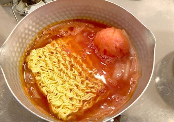 普通のインスタント麺はもう飽きた！　カゴメのレシピに「家で作れるなんて」「超うまい」