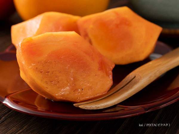 今が旬！　柿と牛乳だけで固めたデザートに反響