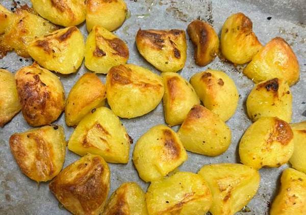 料理好き夫「コレが一番簡単でウマい」　ローストポテトをカリッと焼くコツ