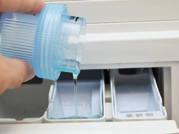 「コレは便利」「目から鱗」　詰め替え用洗剤を無駄なく移し切る方法