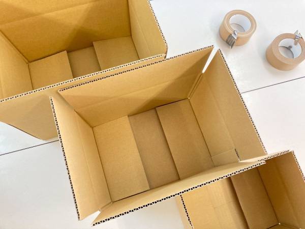 長さが足りなくてもこれで解決　ダンボールの変形技に「すごい」「違うの探してた」