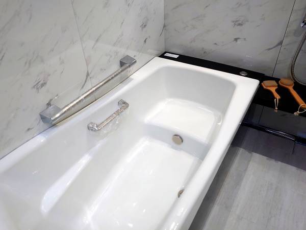 シャワーよりお得？　お風呂に浸かるメリットに「意外でした」「損してた」