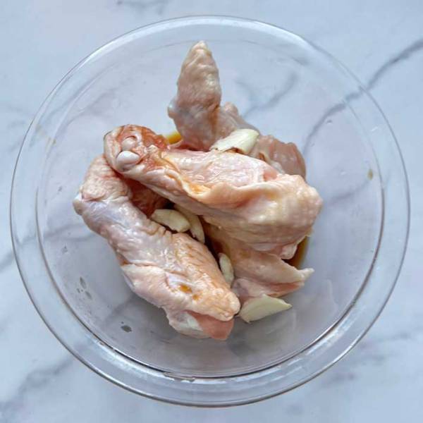 手羽元のローストチキンが安くてウマい！　「フライパンで簡単に作れる」「クリスマスにおすすめ」