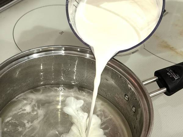 冷蔵庫の牛乳で作れる！JA全農が公開した簡単スイーツが、クリスマスにもピッタリ