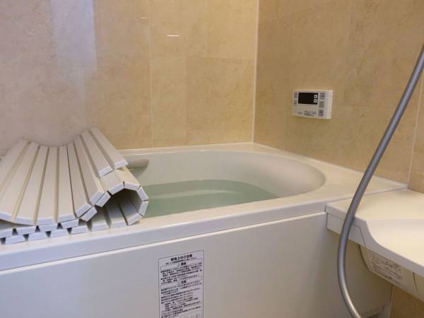 「なるほど」「確かに大事」　浴槽に『ふた』をする理由とは