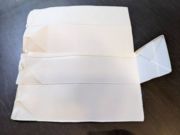 万能掃除棒に変身　牛乳パックの意外な活用アイディア