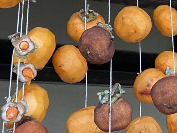 手作りの干し柿が被害に　『犯人』に向けた、貼り紙へのツッコミに「ホンマや！」