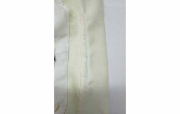 服に食べ物を落としちゃった！　専門店に聞いた『正しい対処法』がタメになる