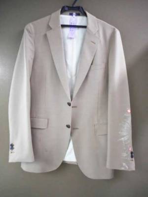 服に食べ物を落としちゃった！　専門店に聞いた『正しい対処法』がタメになる