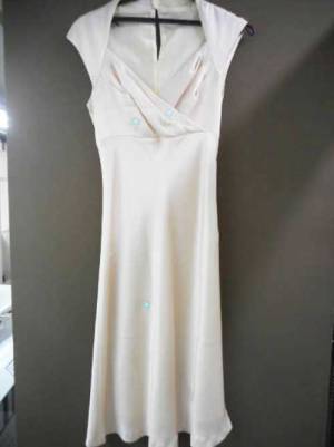 服に食べ物を落としちゃった！　専門店に聞いた『正しい対処法』がタメになる