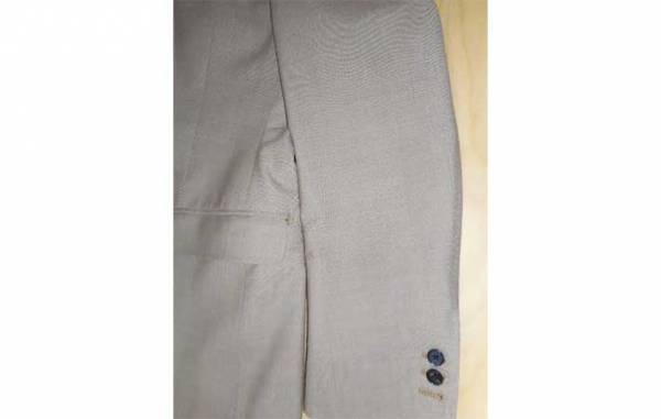 服に食べ物を落としちゃった！　専門店に聞いた『正しい対処法』がタメになる