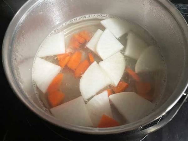 「信じられない…」　家族全員が驚いた『あん餅のお雑煮』を作ってみたら？