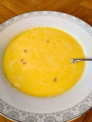 市販のコーンスープに片栗粉を入れると？　思わぬアレンジに「今日やる」「まさか」