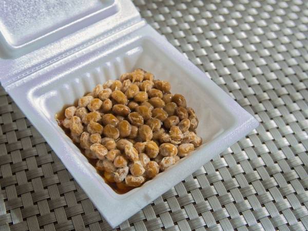 ラップと密封袋があればOK　ミツカン公式の納豆冷凍術を試してみた