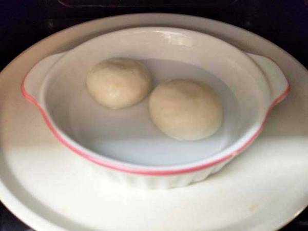 レンチンだけで硬い餅を復活させる方法に「めっちゃ伸びる」「あっという間！」