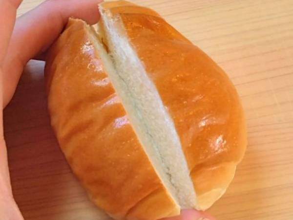 ロールパンを潰さずにキレイにカットする方法　「お店の仕上がり」「不器用でもできた」