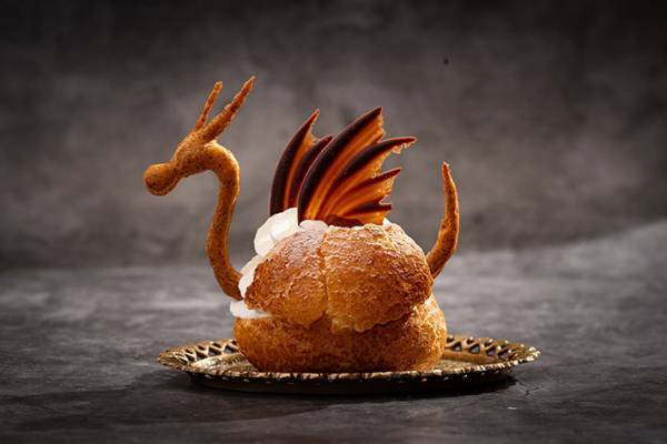 洋菓子店で即完売のシュークリーム　驚きのデザインに「帰省した時に知っていれば…！」