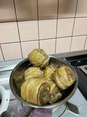 おふくろの味に異変が！　正月で帰省中に登場した『ゴリゴリの一品』に反響