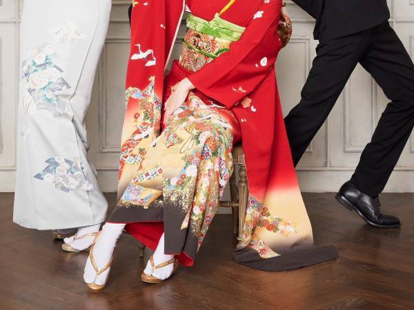 『成人式の前撮り』に２３万いいね　発想に「めっちゃ笑った」「最高の一家」