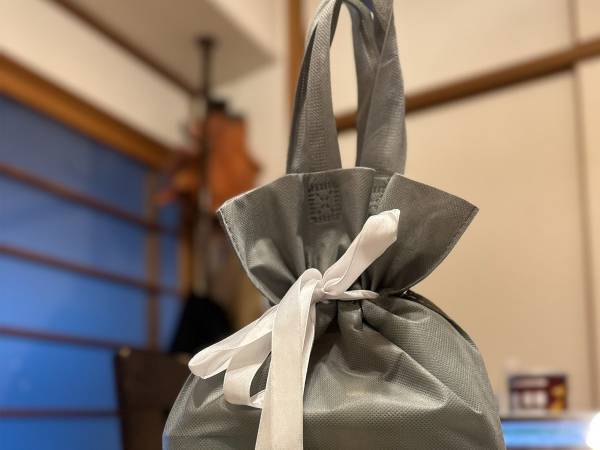 お年玉を持ってドラッグストアに行った子供　真相に「泣いた…」「見習いたい」