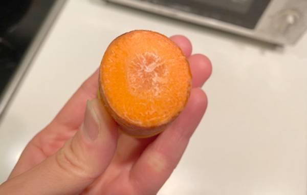 「ラップがもったいないと思ってた」「これいい」　余った野菜の保存グッズが最高