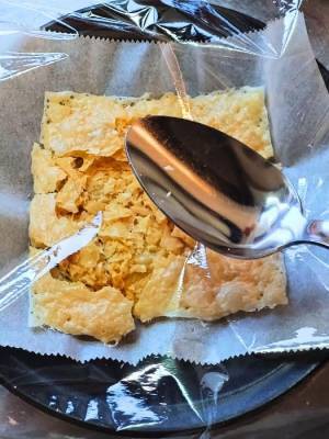 スライスチーズをレンチンすると○○に変身？　驚きの代用アイディアに「これはすごい」「考えたことなかった」