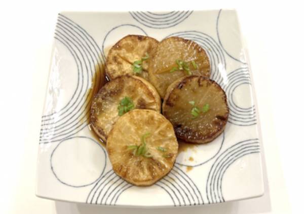 冷蔵庫に余った大根、どうしよう？　もう一品欲しい時の時短レシピに子供の手が止まらない