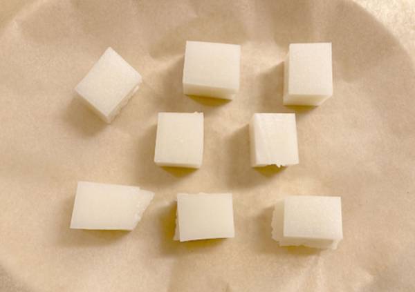 レンチン３分で完成！　切り餅１個で作れる簡単おやつに「半信半疑だった」「ザクザク」