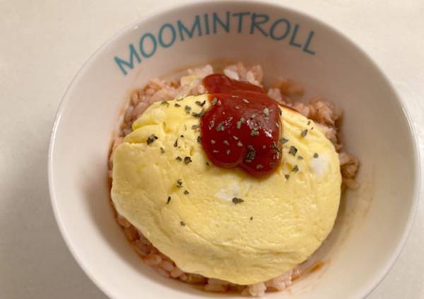 オムライス、まだフライパンで作ってる？　カゴメのレシピに「今までの苦労は一体…」