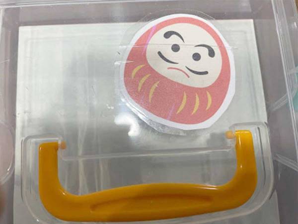 子供がねだってくるフレークシール　家で手作りする方法に「コスパ最高」「なんて簡単」