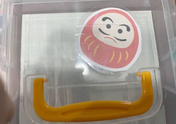 子供がねだってくるフレークシール　家で手作りする方法に「コスパ最高」「なんて簡単」