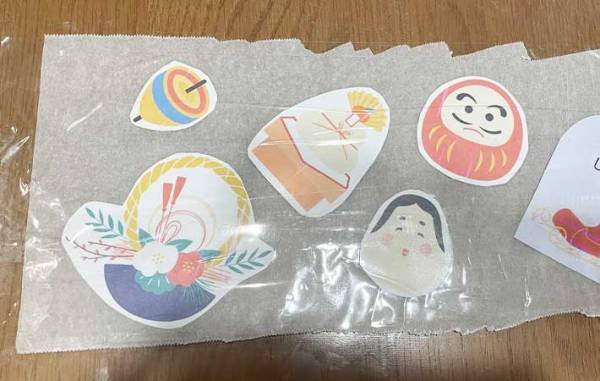 子供がねだってくるフレークシール　家で手作りする方法に「コスパ最高」「なんて簡単」