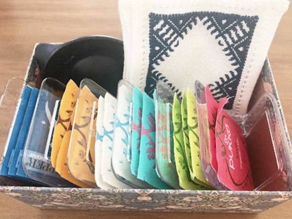 セリアで品薄のハンカチスタンド　思わぬ活用法に「こりゃ人気なわけだ」「シンデレラフィット」